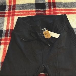 NWT Victorias Secret PINK active high waist full length jogger Women’s size Med